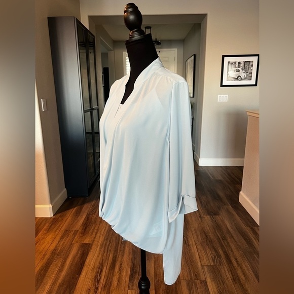 LISA RINNA TWIST FRONT TOP WITH CAMI - chambray blue - - Picture 2 of 5